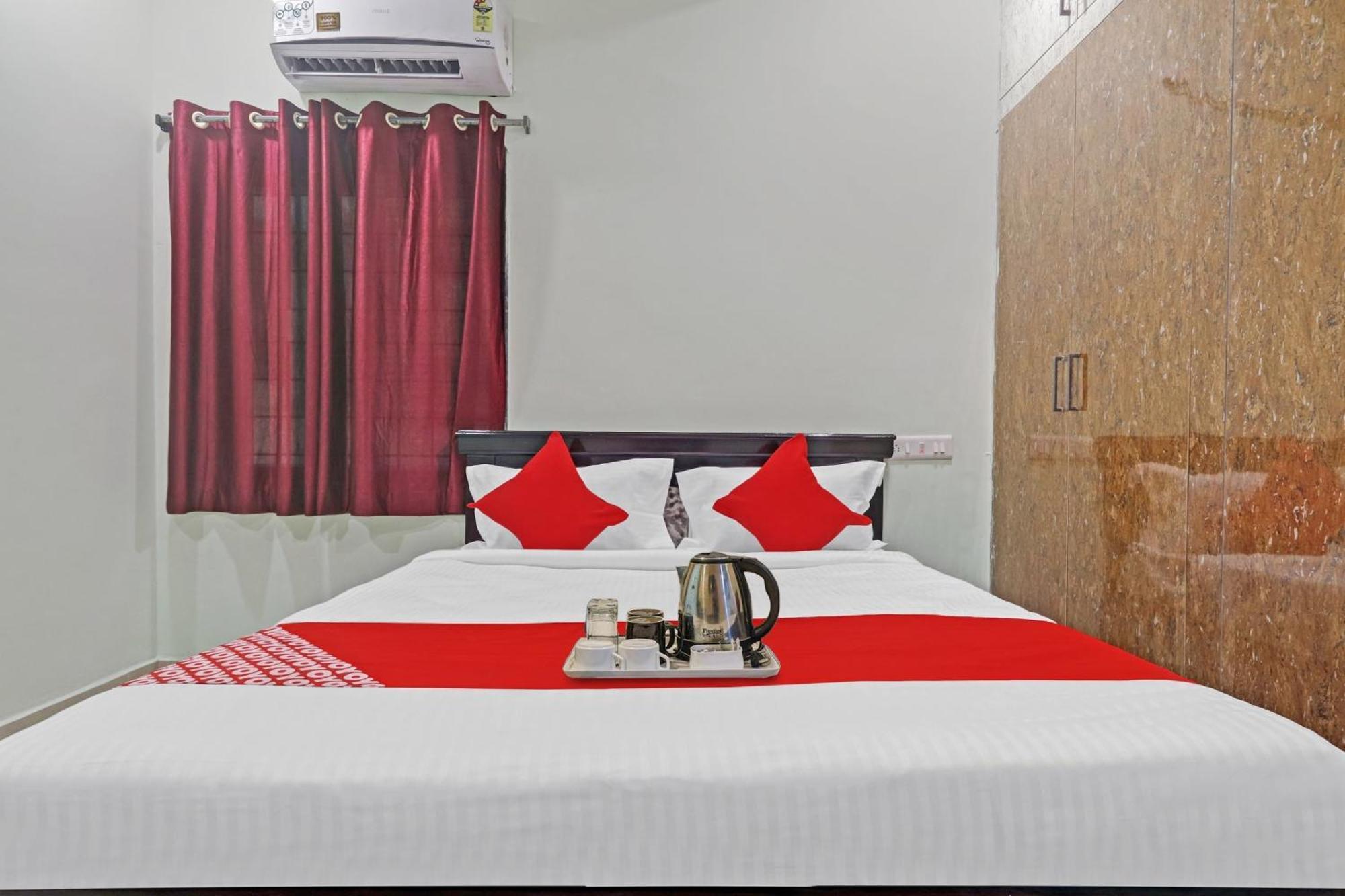 Hotel O Hanuma Residency Sururnagar Buitenkant foto