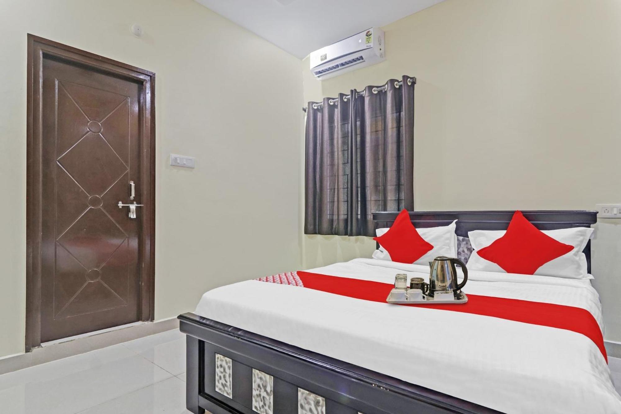 Hotel O Hanuma Residency Sururnagar Buitenkant foto
