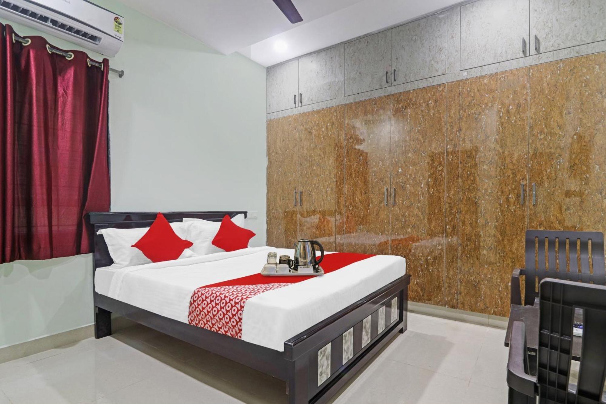 Hotel O Hanuma Residency Sururnagar Buitenkant foto