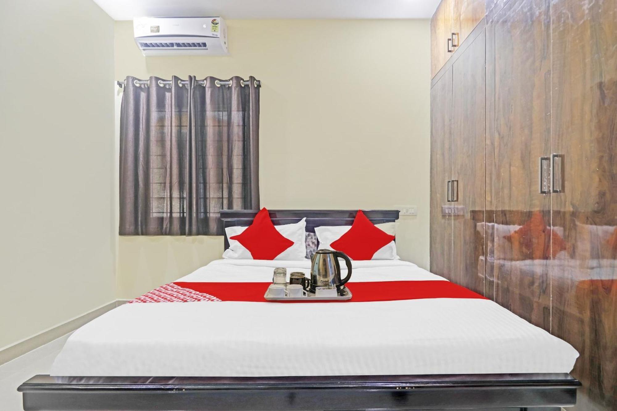 Hotel O Hanuma Residency Sururnagar Buitenkant foto